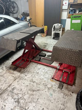 Elevador Mondolfo Ferro