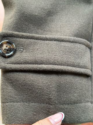 Abrigo Alvardo Moreno  verde M sin estrenar