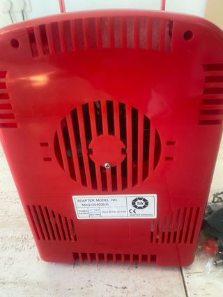 Nevera Portátil 4L Latas