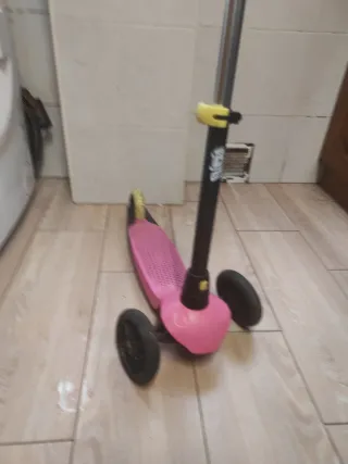 Patín rosa 3 ruedas infantil