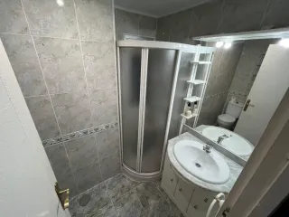 Se alquila habitación en Alicante