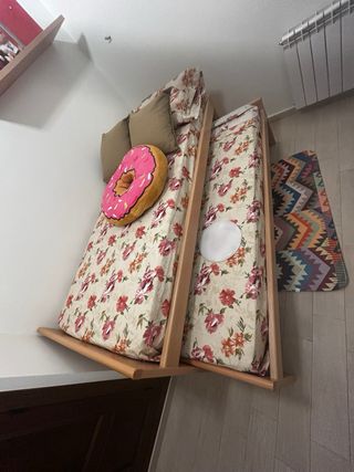 Litera con cajones y colchones