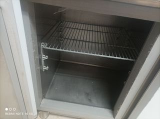 Mesa nevera acero inoxidable de tres puertas