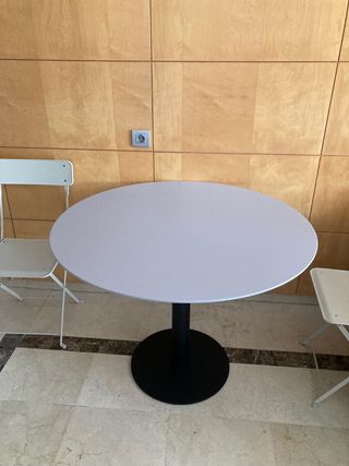 Mesa redonda SUA 1m gris y negra