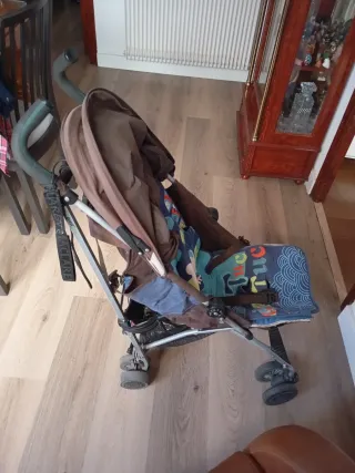 Carrito de bebé plegable MacLaren