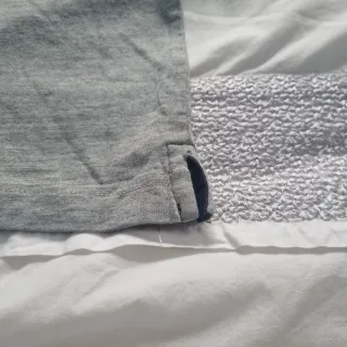 Camiseta Gap gris manga larga