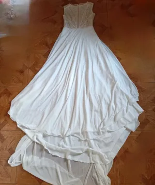 Vestido de novia con cola nuevo