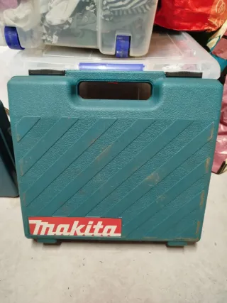 Sierra de calar Makita 4304