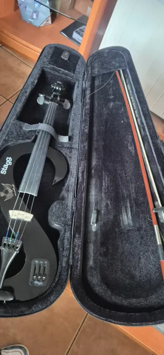 Violín Eléctrico STAGG Negro