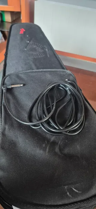 Violín Eléctrico STAGG Negro