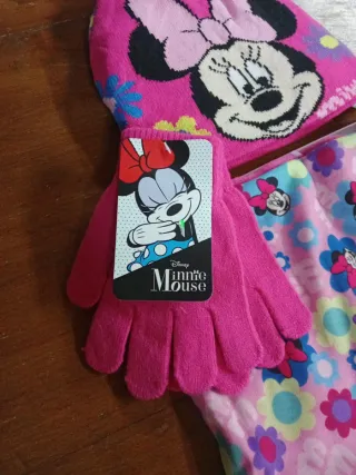 Set Minnie Mouse: scaldacollo, guanti e cappellino