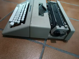 Olivetti Lettera 25 Máquina de Escribir