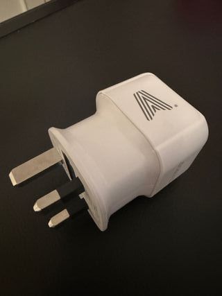 Adaptador Enchufe SCAPE UK a UE