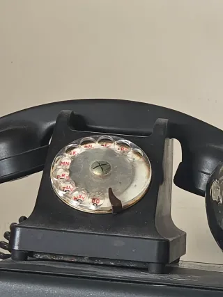 Teléfono antiguo de disco