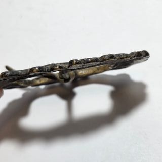 Antica fibbia in bronzo risalente all'800 lavorata