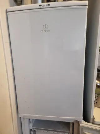 Nevera Indesit Blanca