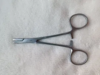 Pinzas Kocher Quirúrgicas