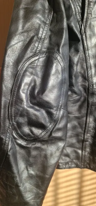 Chaqueta de piel Oakwood entallada