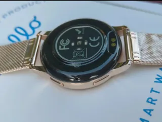 Smartwatch Donna color Oro Nero con Chiamate Nuovo