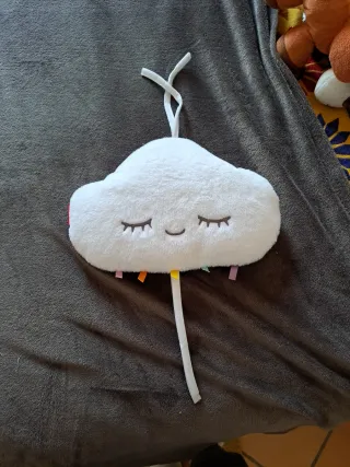 Nube musical y luminosa para bebé. FISHER PRICE