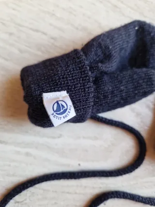 Guantes de niño con huella de patita