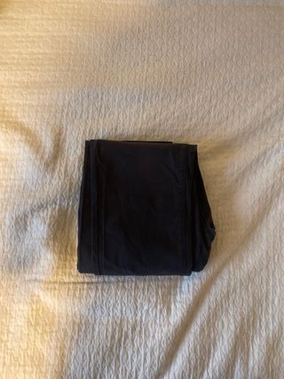 Pantalones vaqueros oscuros