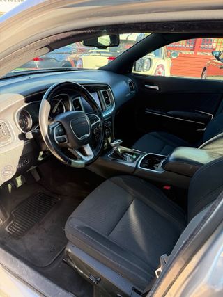 Dodge Charger sxt 2018