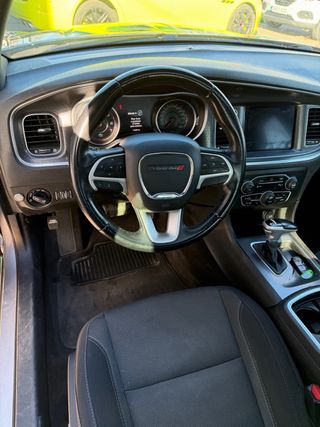 Dodge Charger sxt 2018