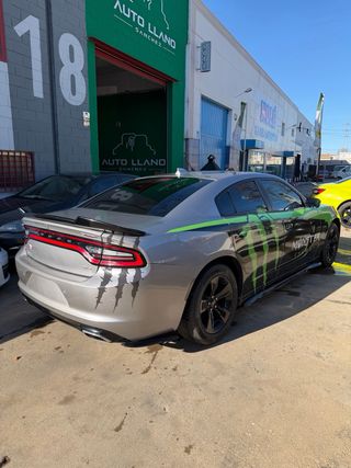 Dodge Charger sxt 2018