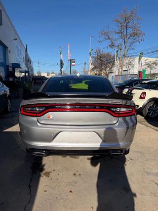 Dodge Charger sxt 2018