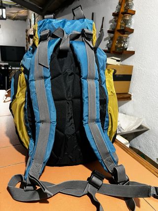 Mochila Salomon Azul y Amarilla