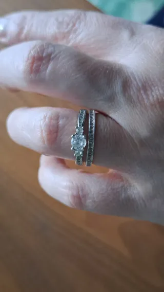 Anillos de plata con circonitas