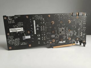 ASUS Turbo GTX 1070 Ti 8GB - Funciona perfecto