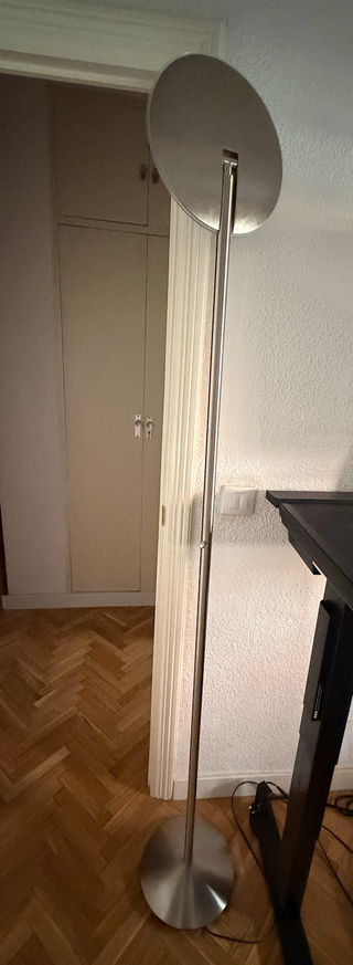 Lámpara de pie LED Leroy Merlin