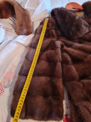 Abrigo sintético de visón marrón