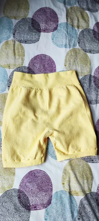 Pantalones cortos Prozis Peach Perf Amarillo NUEVO
