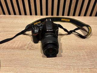 Cámara Nikon D3200 + Accesorios