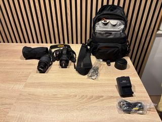 Cámara Nikon D3200 + Accesorios