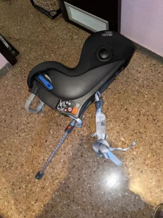 Sillita coche Britax Römer en perfecto estado.