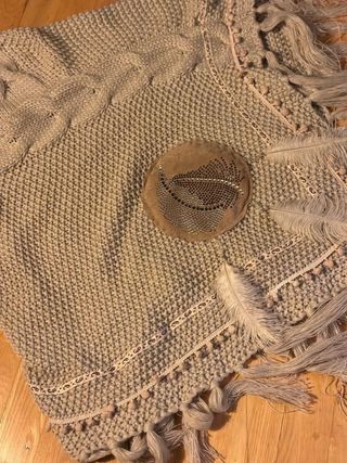 Poncho de Lana Beige y Plateado