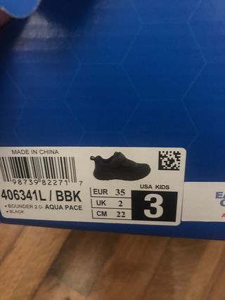 Zapatillas Skechers niño negras