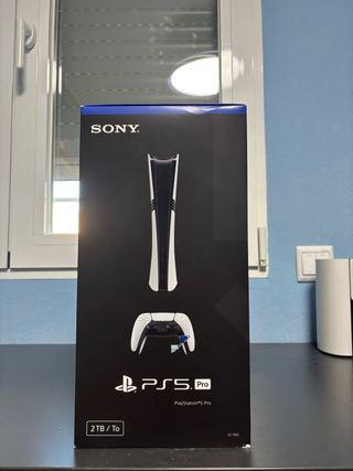 PlayStation 5 Pro con Mando