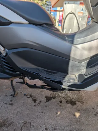 Yamaha NMAX 125 en buen estado año 2024