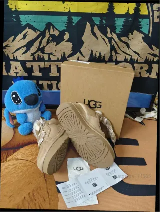 UGG Lowmel Chestnut/Dune