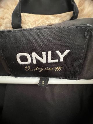 Anorak acolchado Only negro