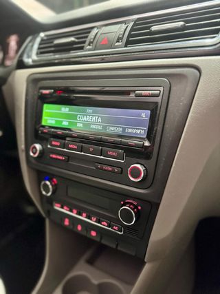 SEAT Toledo 1.6 TDI 105cv Style