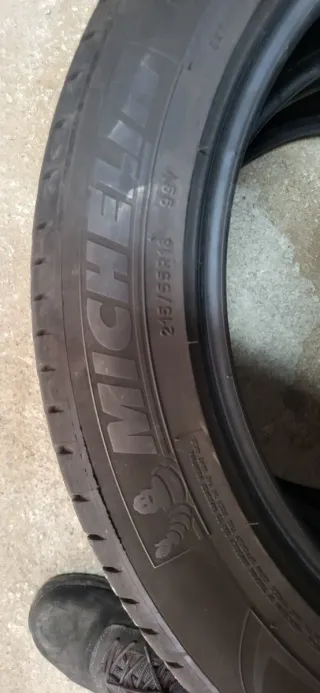 2 Neumáticos de coche 215 55 18 99V son parejas