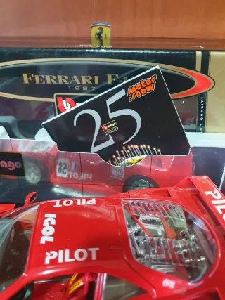 Ferrari F40 Pilot Bburago scala da 1/18