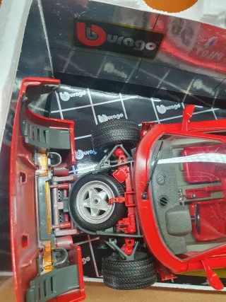 Ferrari F40 Pilot Bburago scala da 1/18