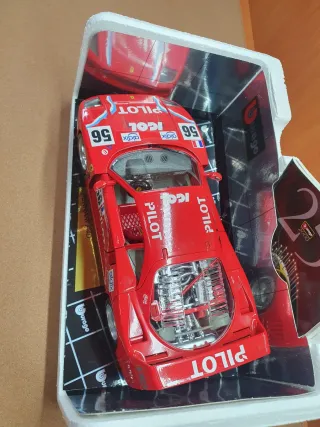 Ferrari F40 Pilot Bburago scala da 1/18